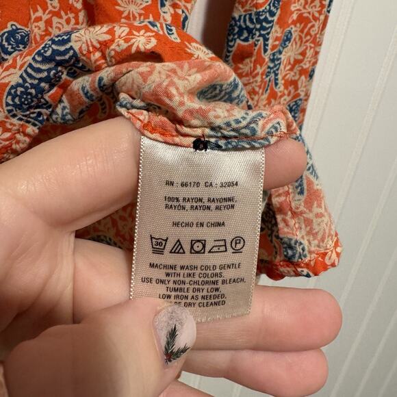 Anthropologie Vanessa Virginia Tiger Print Henley Blouse Size 2 - Picture 6 of 7